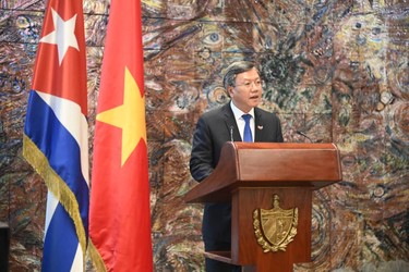 Cuba celebra el aniversario 80 de que Vietnam haya estrenado una Era 5