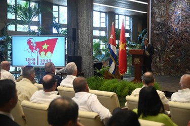 Cuba celebra el aniversario 80 de que Vietnam haya estrenado una Era 7