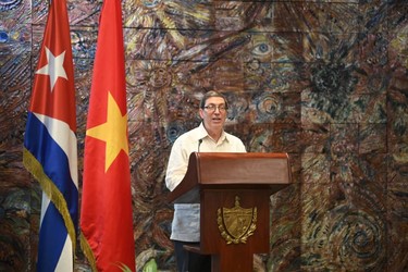 Cuba celebra el aniversario 80 de que Vietnam haya estrenado una Era 9