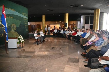 Asistió Díaz-Canel a conmemoración por el Centenario del primer Partido Comunista de Cuba 10