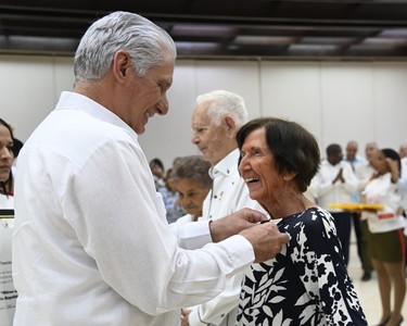 Díaz-Canel a trabajadores excepcionales: “Ustedes son inspiración” 11