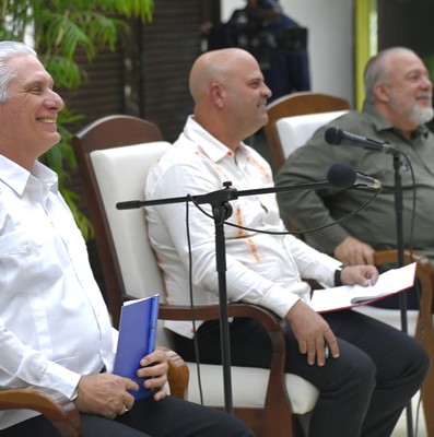 Díaz-Canel a trabajadores excepcionales: “Ustedes son inspiración”
