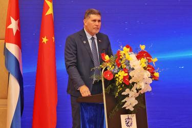 Presidente Diaz-Canel en China 99