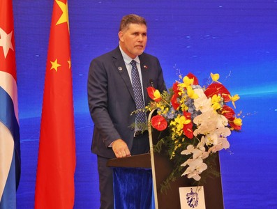 Presidente Diaz-Canel en China