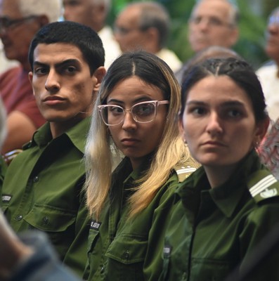 “Por la Patria, la Revolución y el Socialismo, siempre vamos a vencer”