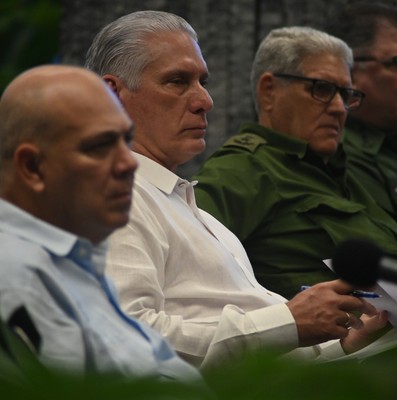 “Por la Patria, la Revolución y el Socialismo, siempre vamos a vencer”