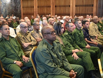 “Por la Patria, la Revolución y el Socialismo, siempre vamos a vencer”