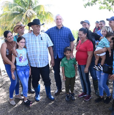 Las experiencias demuestran que «es posible producir más para el pueblo»