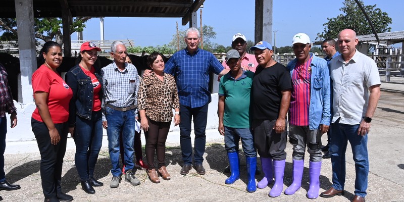 Las experiencias demuestran que «es posible producir más para el pueblo»