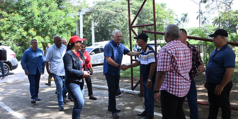 Las experiencias demuestran que «es posible producir más para el pueblo»