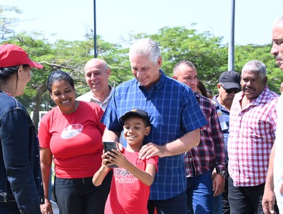 Las experiencias demuestran que «es posible producir más para el pueblo»