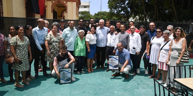 Visita Díaz-Canel dos lugares de La Habana hechos con amor