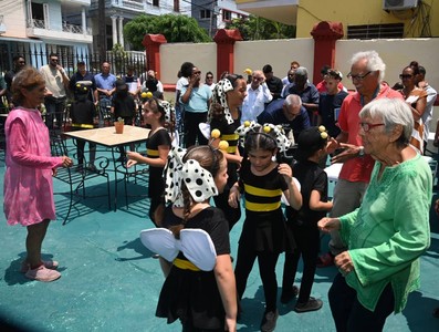 Visita Díaz-Canel dos lugares de La Habana hechos con amor