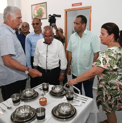 Visita Díaz-Canel dos lugares de La Habana hechos con amor