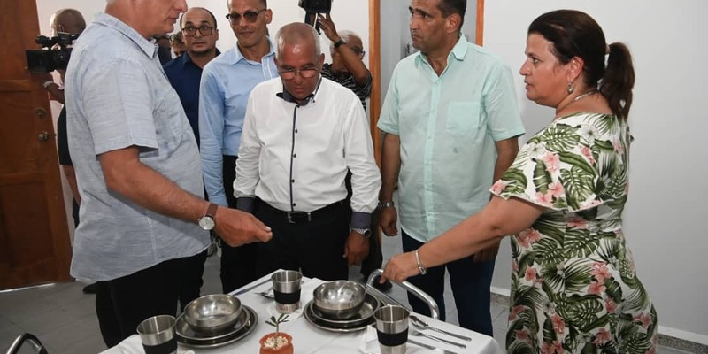 Visita Díaz-Canel dos lugares de La Habana hechos con amor