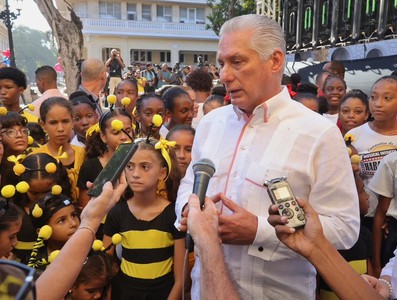 Díaz-Canel: “Mientras haya en Cuba aulas con estudiantes, y escuelas con maestros, hay nación, hay Patria, hay Revolución y hay Socialismo”