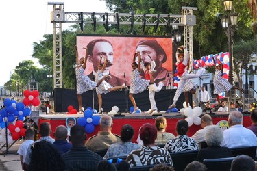 Díaz-Canel: “Mientras haya en Cuba aulas con estudiantes, y escuelas con maestros, hay nación, hay Patria, hay Revolución y hay Socialismo” 1