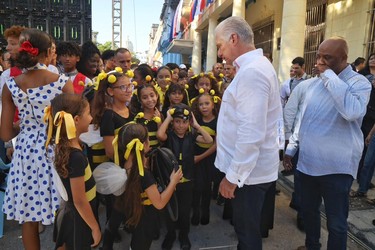 Díaz-Canel: “Mientras haya en Cuba aulas con estudiantes, y escuelas con maestros, hay nación, hay Patria, hay Revolución y hay Socialismo” 13