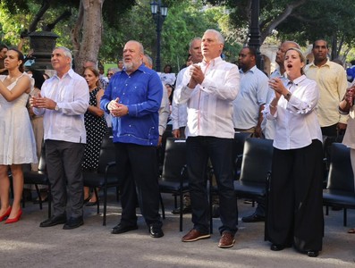 Díaz-Canel: “Mientras haya en Cuba aulas con estudiantes, y escuelas con maestros, hay nación, hay Patria, hay Revolución y hay Socialismo”