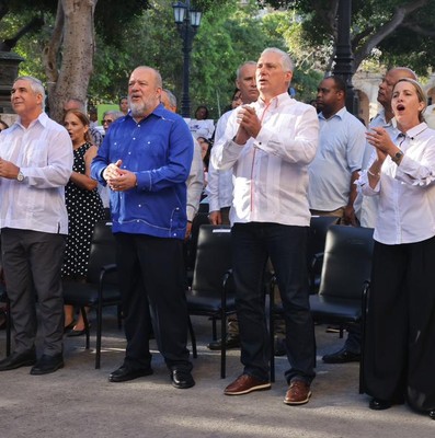 Díaz-Canel: “Mientras haya en Cuba aulas con estudiantes, y escuelas con maestros, hay nación, hay Patria, hay Revolución y hay Socialismo”