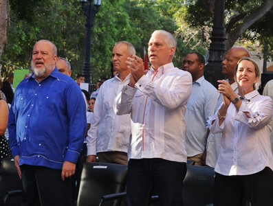 Díaz-Canel: “Mientras haya en Cuba aulas con estudiantes, y escuelas con maestros, hay nación, hay Patria, hay Revolución y hay Socialismo”