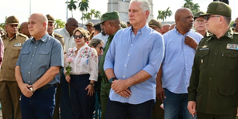 Homenaje a Camilo Cienfuegos