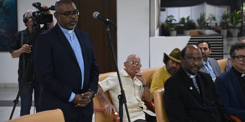 “Cuenten esta realidad”, pidió Díaz-Canel a representantes de organizaciones ecuménicas internacionales