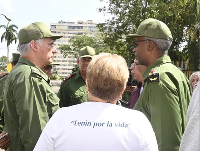Díaz-Canel desde la tierra que se recupera del huracán