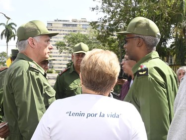 Díaz-Canel desde la tierra que se recupera del huracán 2
