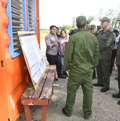 Díaz-Canel desde la tierra que se recupera del huracán
