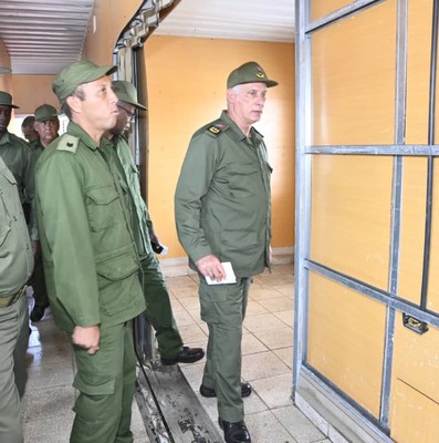 Díaz-Canel desde la tierra que se recupera del huracán