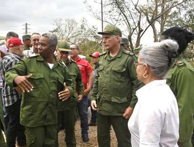 Díaz-Canel desde la tierra que se recupera del huracán