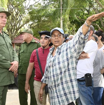 Díaz-Canel desde la tierra que se recupera del huracán