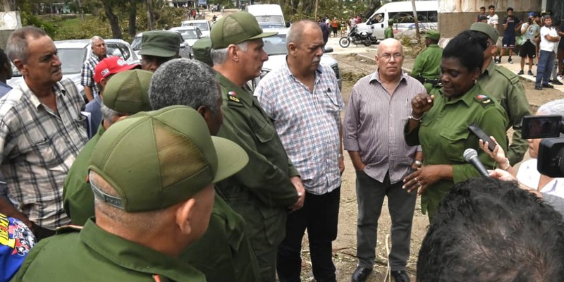Díaz-Canel desde la tierra que se recupera del huracán