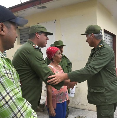 Díaz-Canel desde la tierra que se recupera del huracán