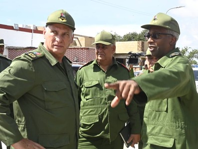 Díaz-Canel desde la tierra que se recupera del huracán