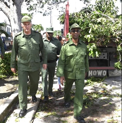 Díaz-Canel desde la tierra que se recupera del huracán