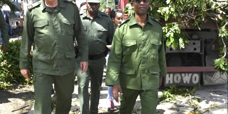 Díaz-Canel desde la tierra que se recupera del huracán