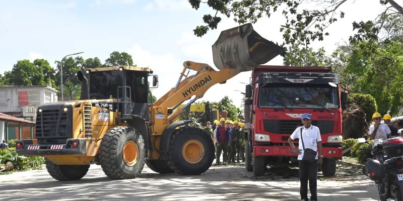 Díaz-Canel desde la tierra que se recupera del huracán