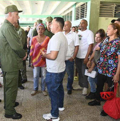 Díaz-Canel desde la tierra que se recupera del huracán