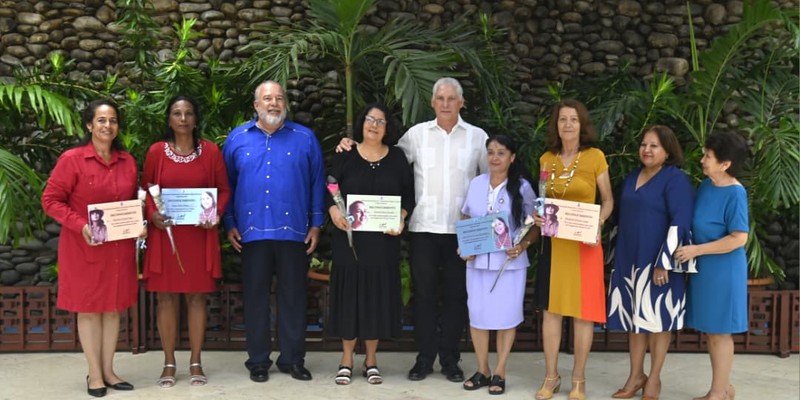 El permanente reconocimiento a las mujeres en Revolución