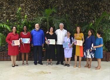 El permanente reconocimiento a las mujeres en Revolución 14