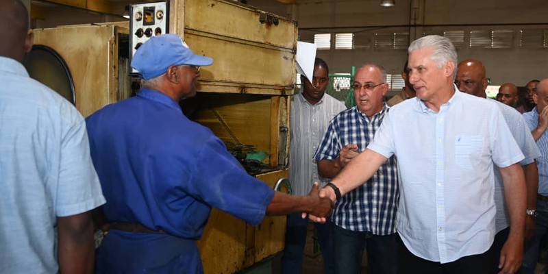 Los triunfos solo nacen del trabajo duro y tenaz