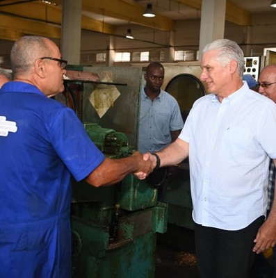 Los triunfos solo nacen del trabajo duro y tenaz