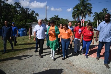Los triunfos solo nacen del trabajo duro y tenaz 12