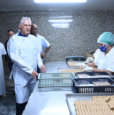 Las experiencias demuestran que «es posible producir más para el pueblo»