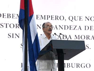 Aniversario 63 - Proclamación del carácter Socialista de la Revolución