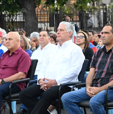 Aniversario 63 - Proclamación del carácter Socialista de la Revolución