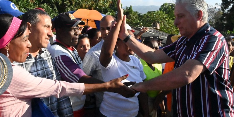 Visita a Salvador, Guantánamo