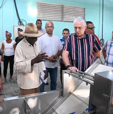 Visita a Salvador, Guantánamo